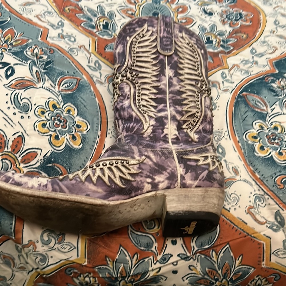 Size 8 - Picture 5 of 6